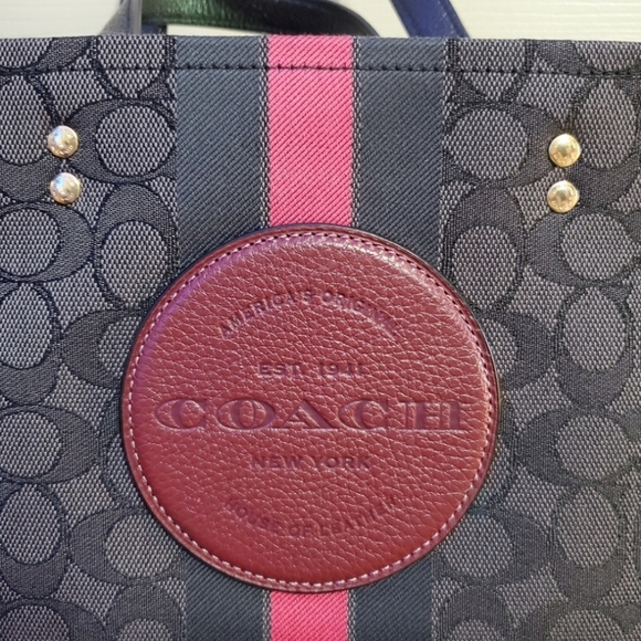 💥SOLD!!!💥NEW! Dempsey Carryall - Picture 2 of 6